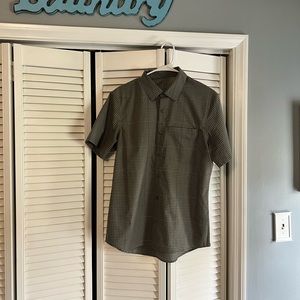 Luluroe Men's Shirt SZ SM‎